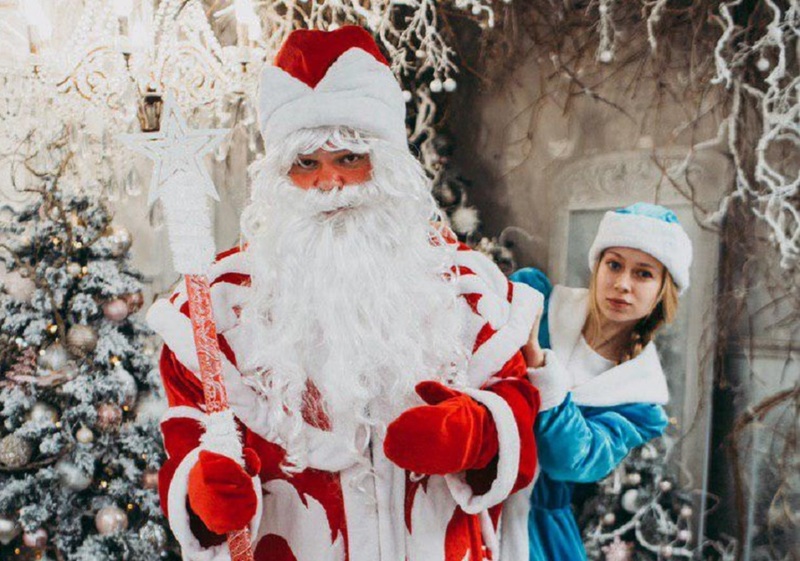 Поздравление от Деда Мороза и Снегурочки